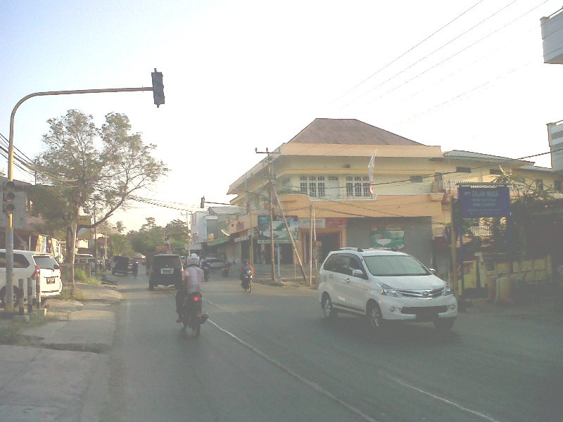 Traffic Light di simpang Toko Pelita tidak berfungsi.