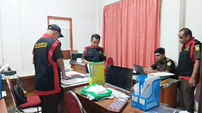 Penyidik Kejari Belu Geledah Kantor DPRD Belu